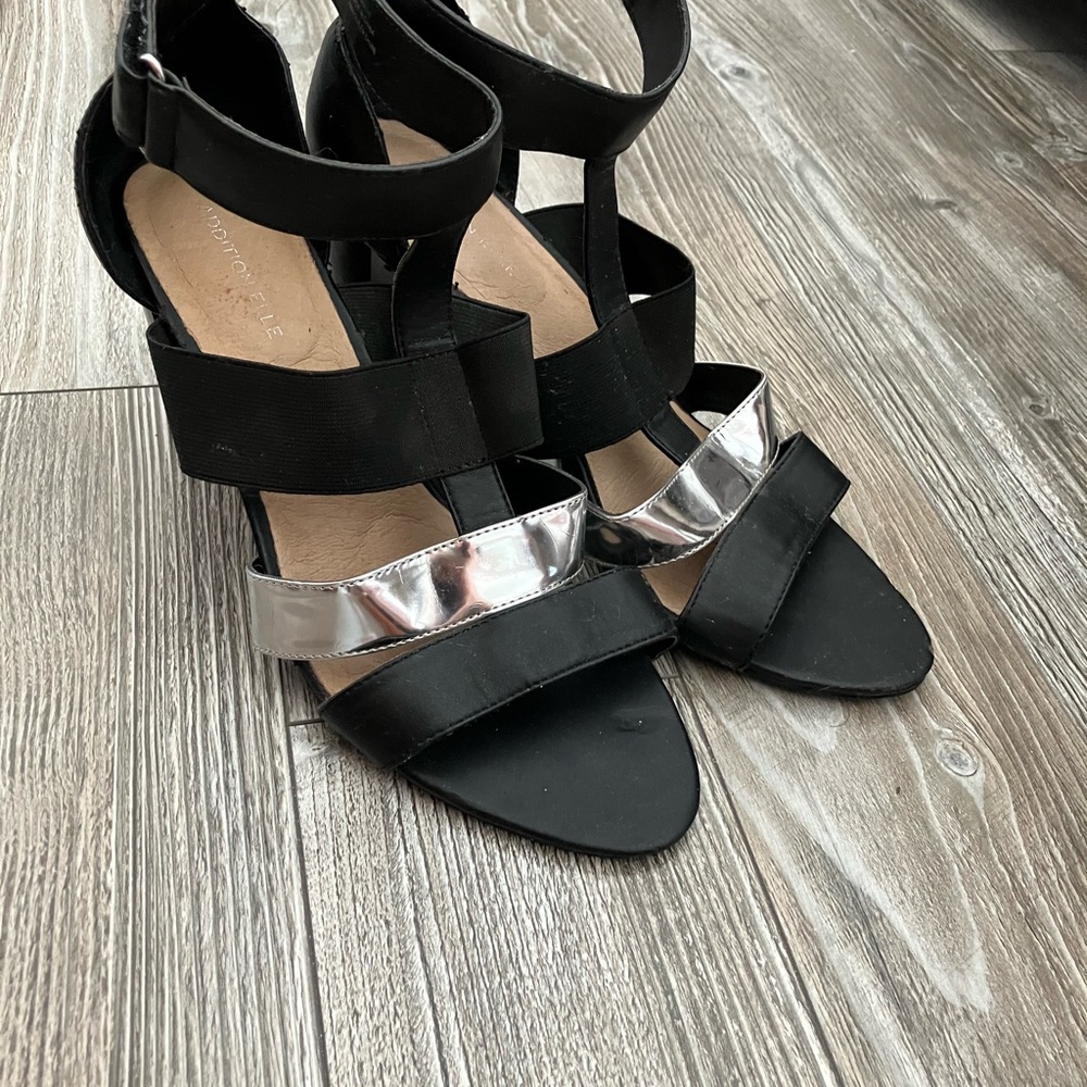 🌸 Addition Elle Black and Silver Strappy Block Heels